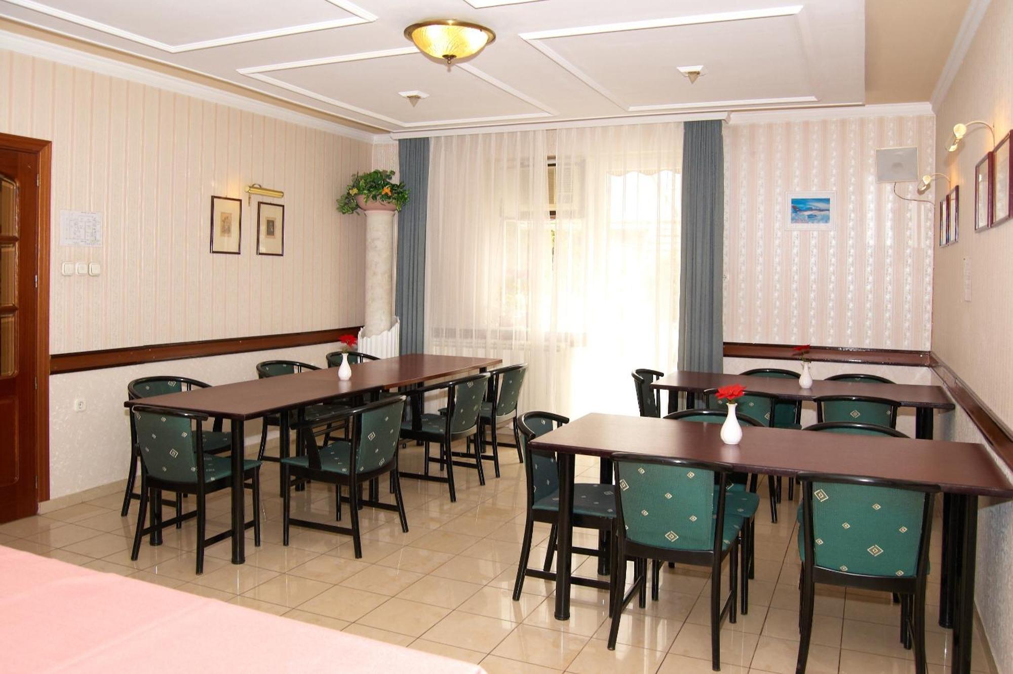 Apollo Motel Κεσκεμέτ Εξωτερικό φωτογραφία